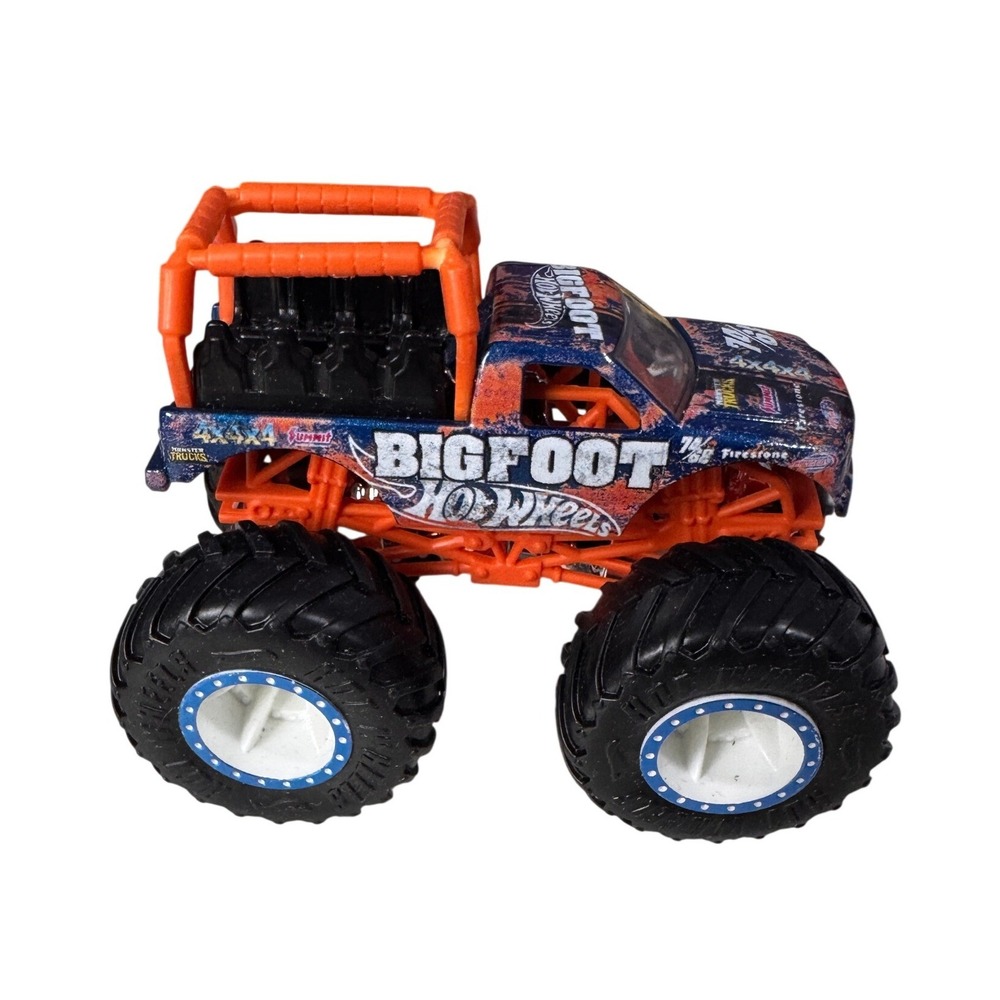 Hot Wheels Monster Truck Bigfoot fan favorite 1:64 Diecast 4x4 Off-Road ride